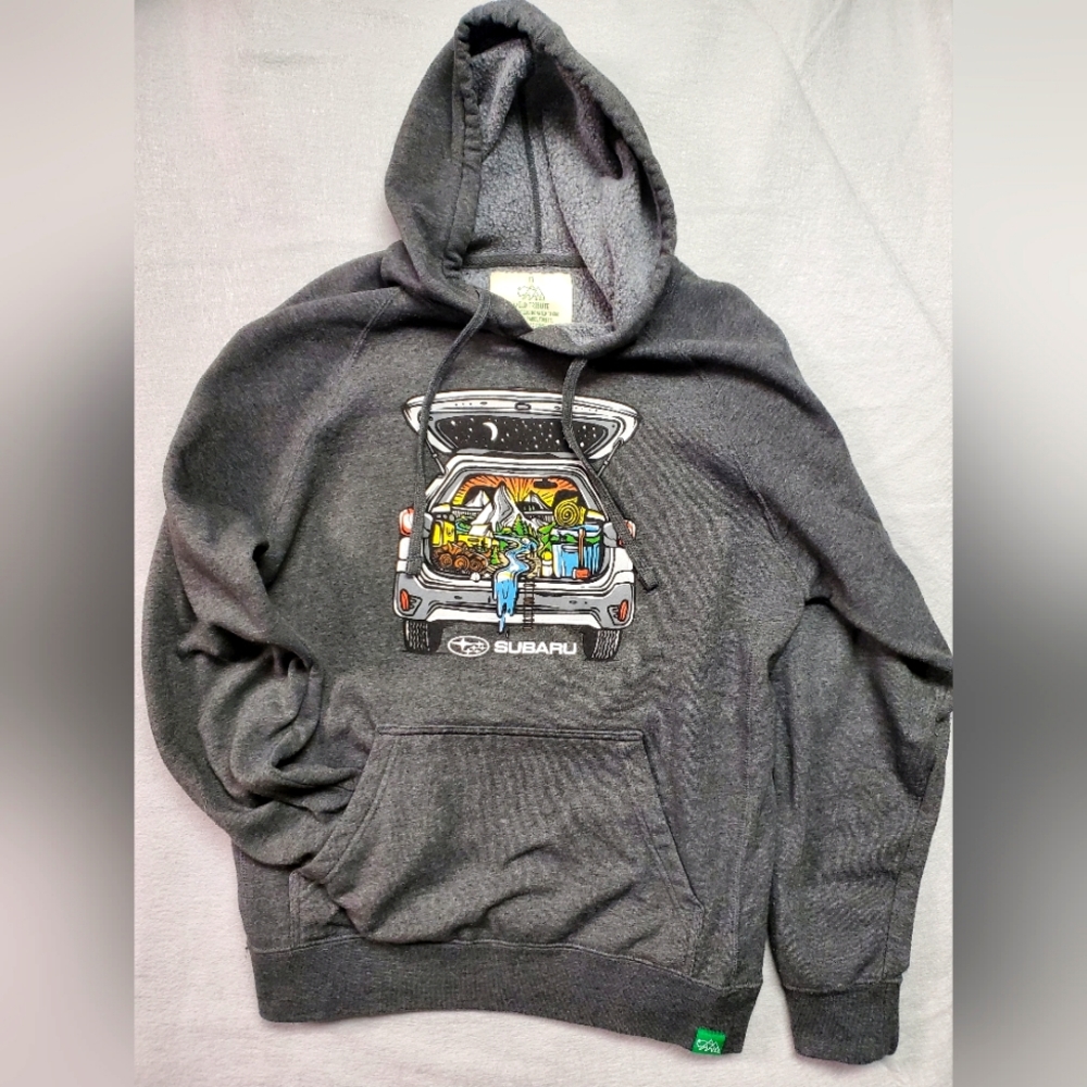 Wild Tribute brand Subaru print hoodie size Medium